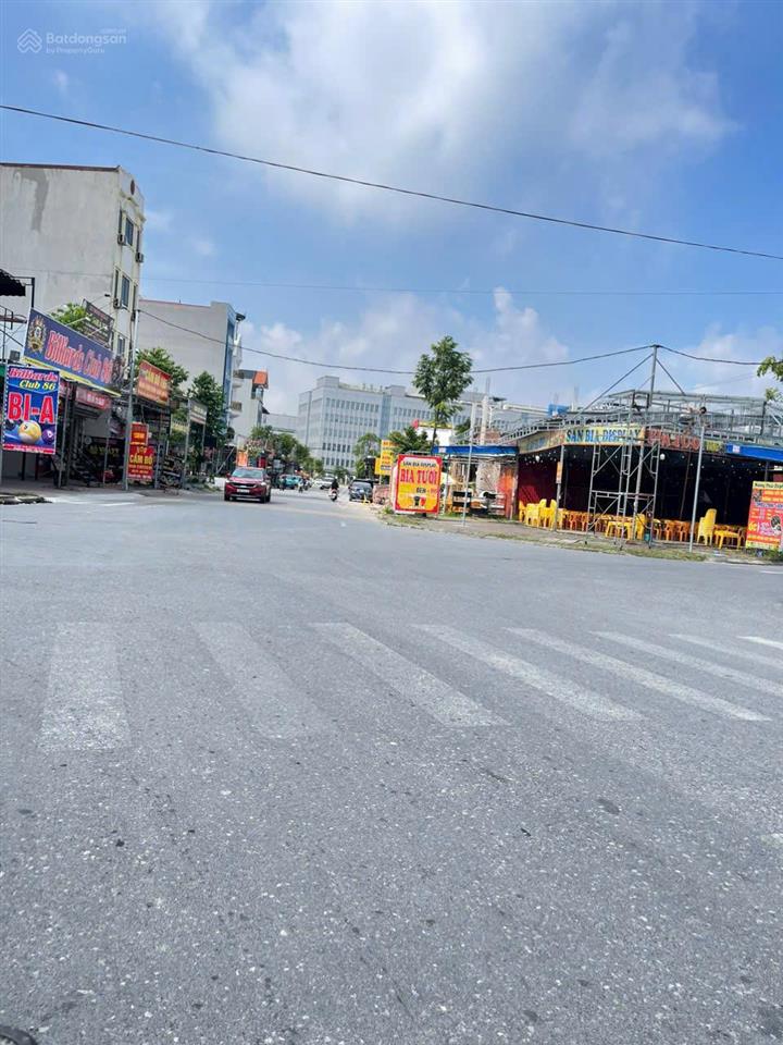 Bán nền lk kđt yên trung thụy hòa dãy lk1, giá chỉ 23.6 tr/m2, 100m2 sổ đỏ sát đường 80m đang mở