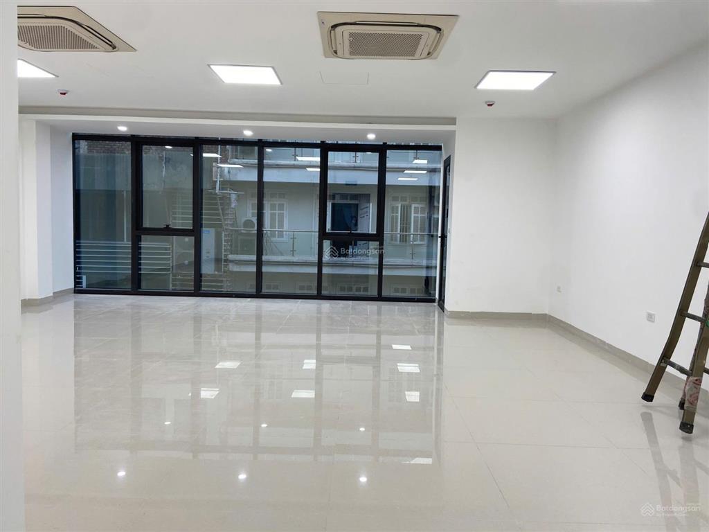 Cho thuê nhà phố lưu hữu phước kđt mỹ đình, dt 110m2 x 4 tầng, mt 7m, thông sàn, thang máy, 35tr/th
