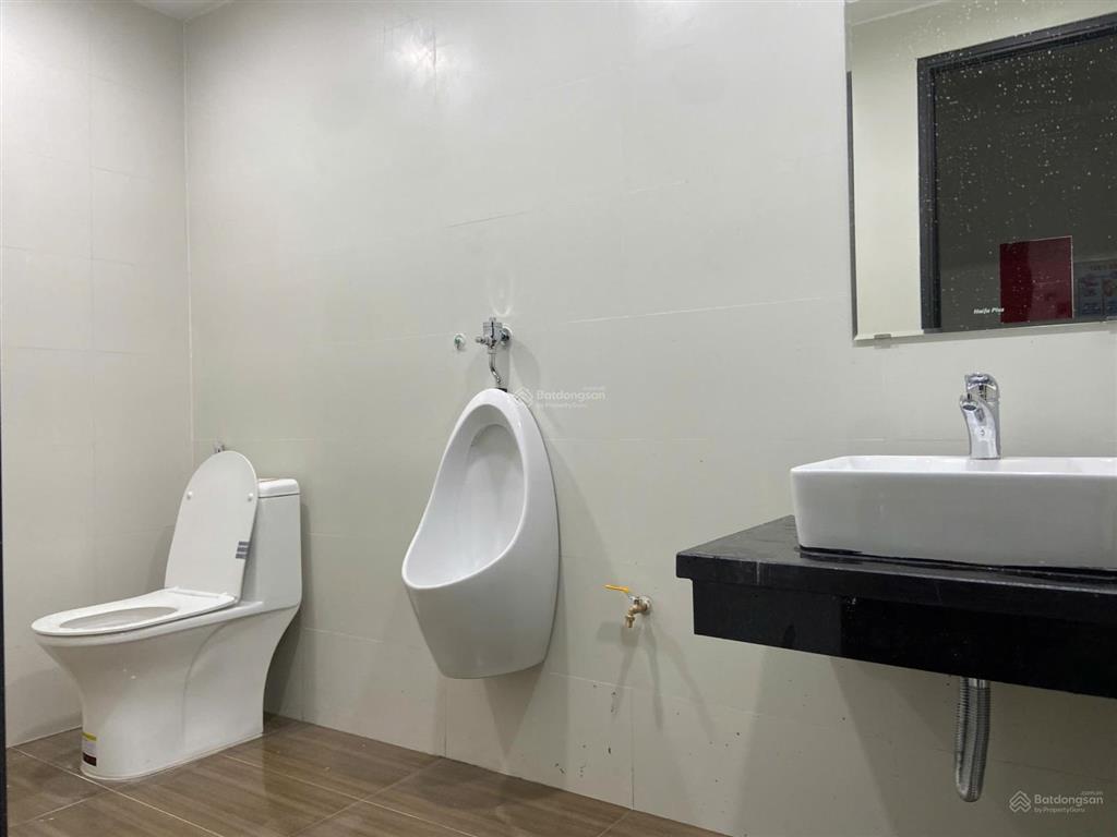 Cho thuê nhà phố lưu hữu phước kđt mỹ đình, dt 110m2 x 4 tầng, mt 7m, thông sàn, thang máy, 35tr/th