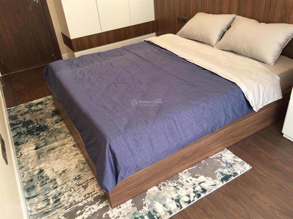 Chủ nhà cần bán 2 phòng ngủ 88m2, tầng cao view sông. giá chỉ 11.750 tỷ