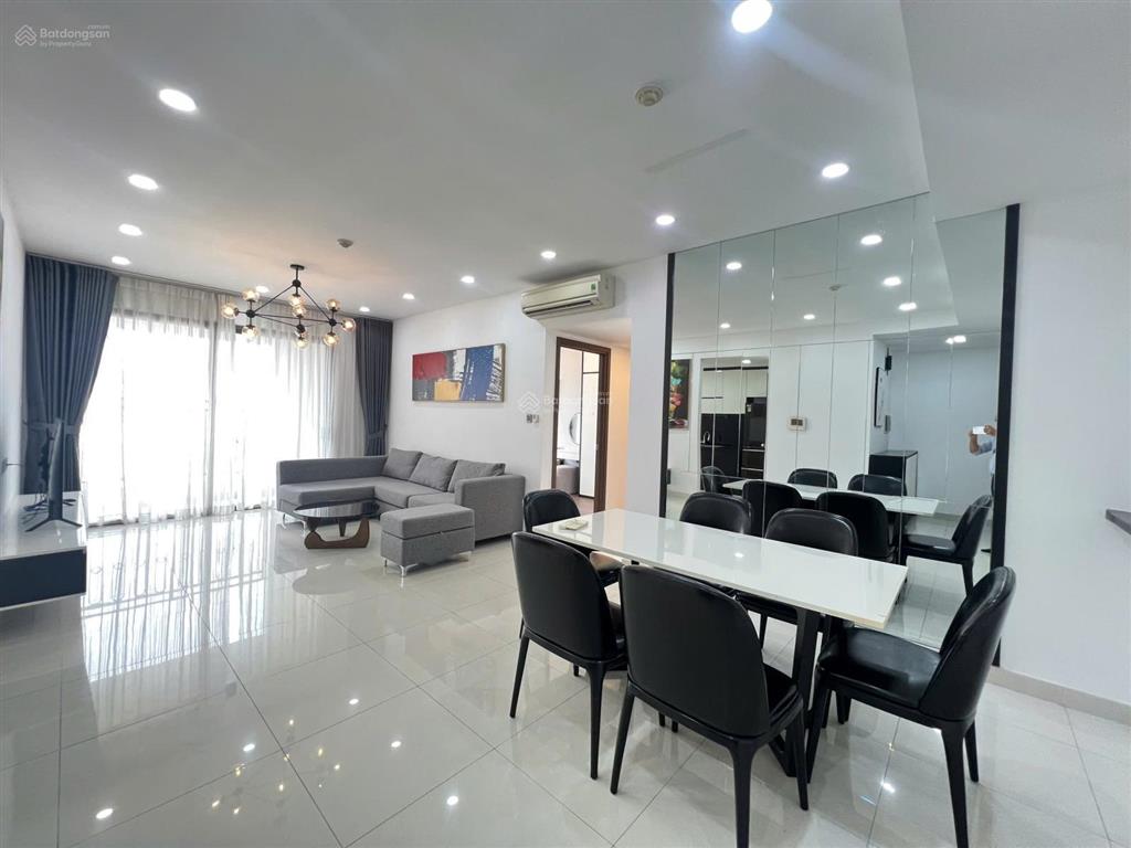 Cần bán căn hộ 3 phòng ngủ, view sông thủ thiêm, trực diện pháo bông, căn góc