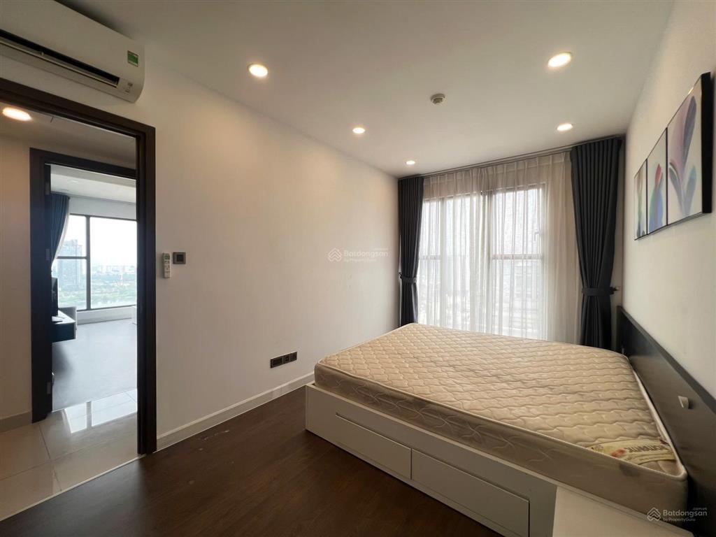 Cần bán căn hộ 3 phòng ngủ, view sông thủ thiêm, trực diện pháo bông, căn góc