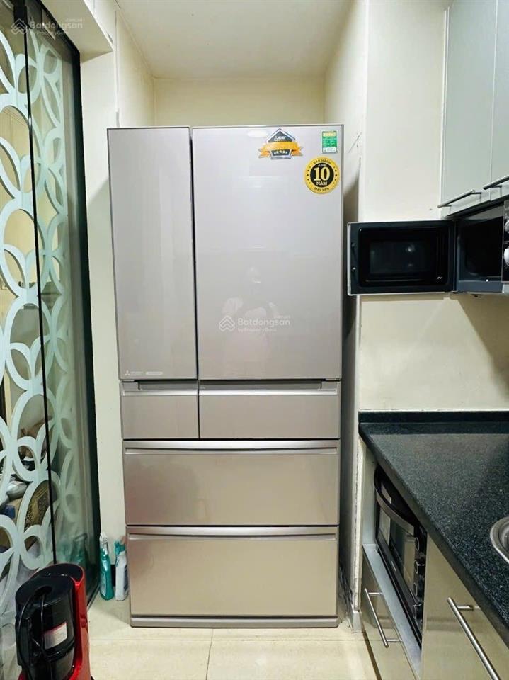 Royal city  căn hiếm view bể bơi2pn2vsban công đông nam