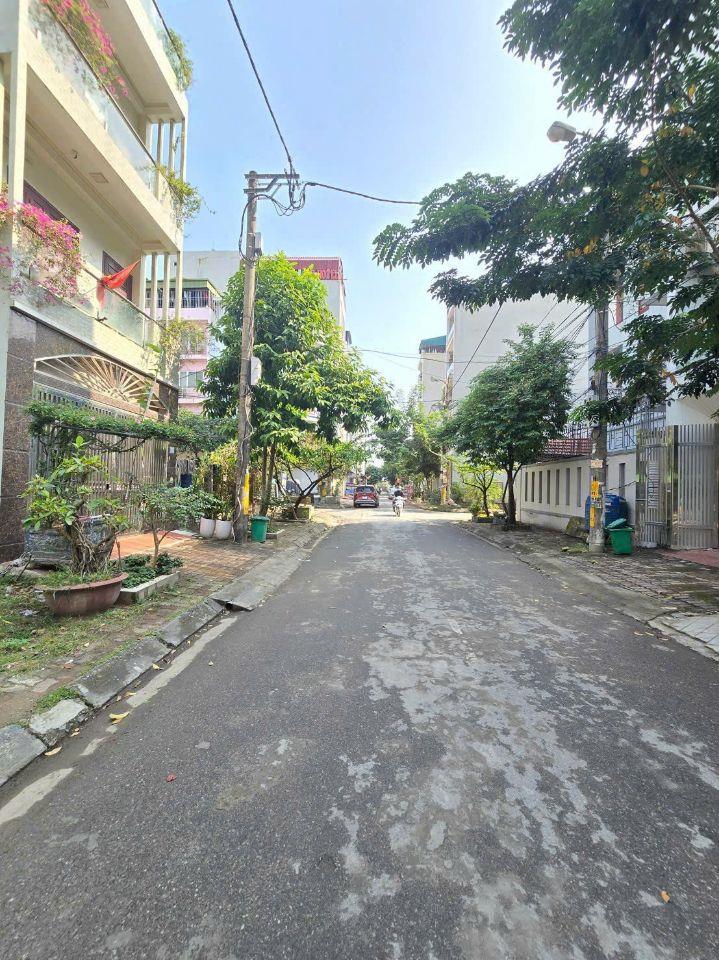 Bán nhà liền kề Kim Chung Di Trạch 75m2 5 tầng ở ngay giá đầu tư 14 tỷ