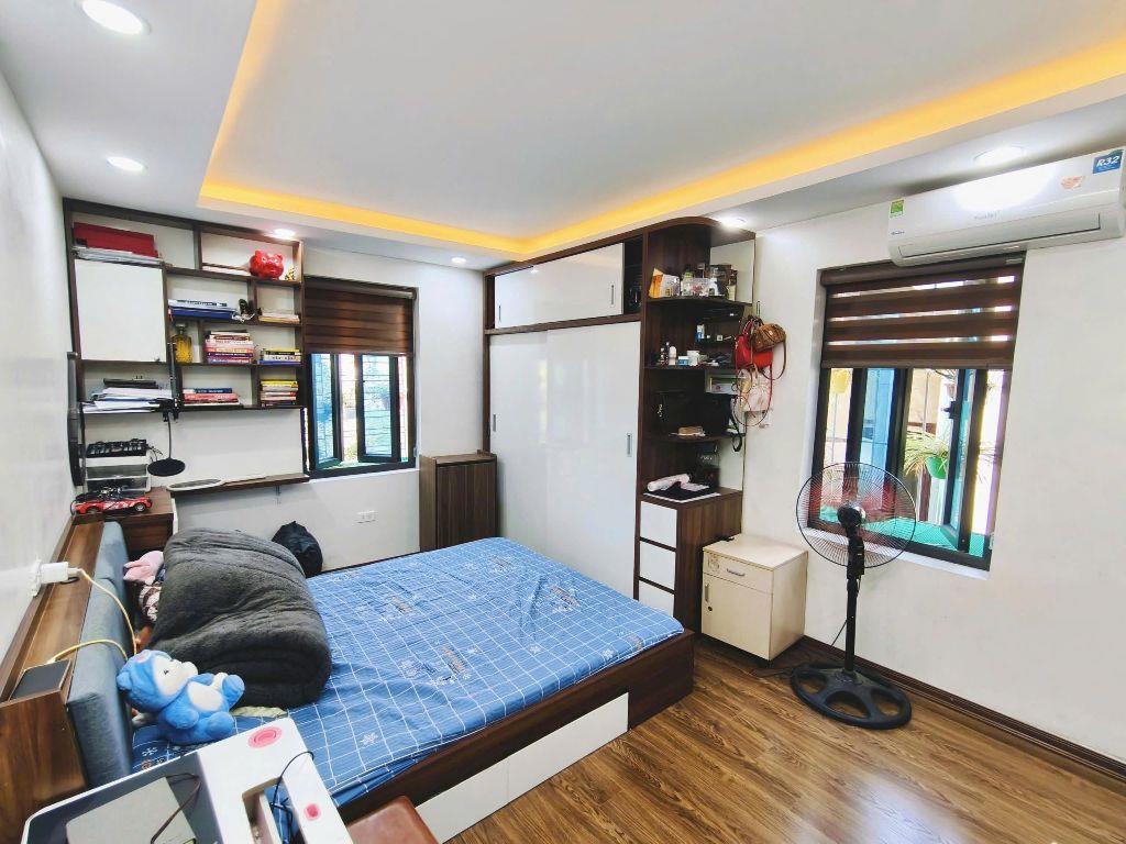 Căn hộ 3PN full nội thất đẹp khu Mai Dịch giá chỉ 4 tỷ 88
