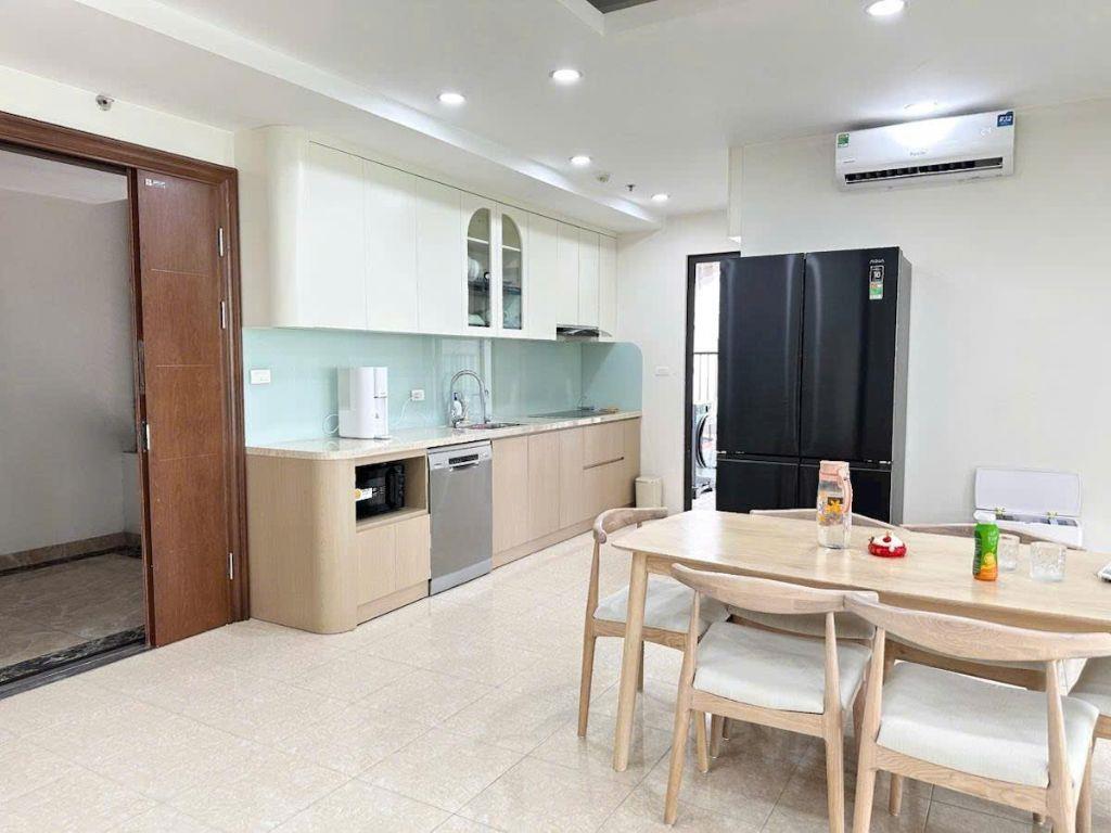 Căn hộ cao cấp 96m2 full NT trung tâm Mỹ Đình giá chỉ 86 tr/m2