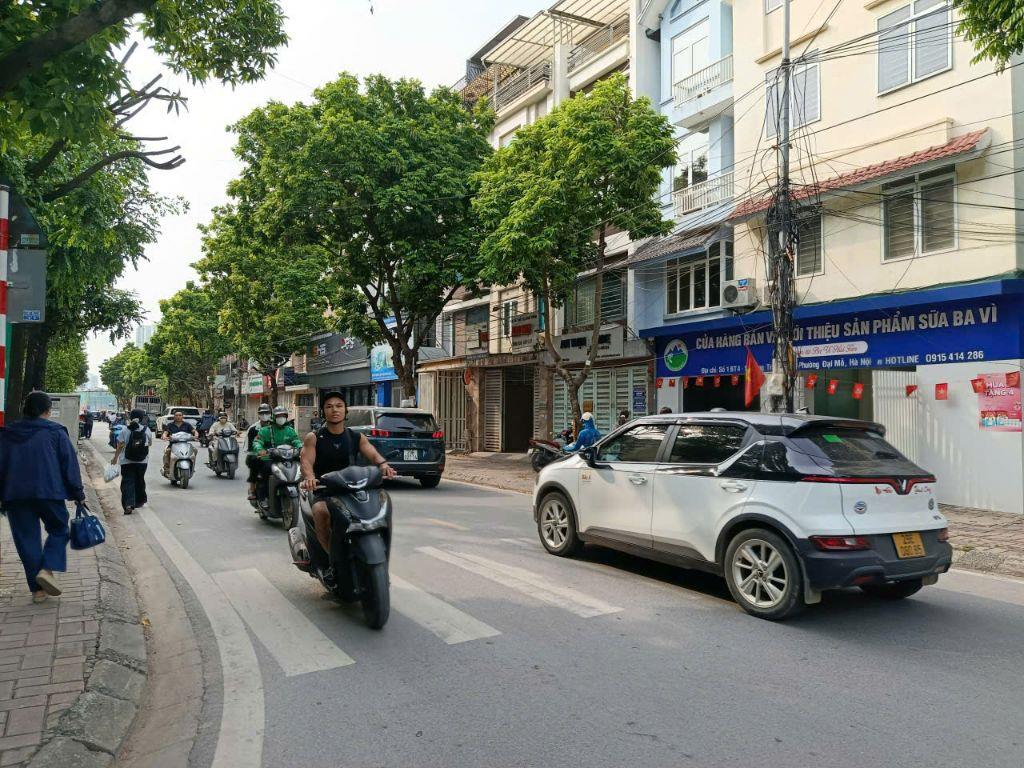 Cho thuê Liền kề Trung Văn Nam Từ Liêm 90m2 5 tầng giá 30 triệu