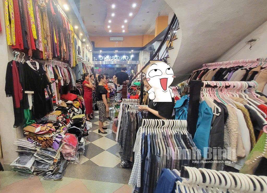 Cho thuê nhà mặt phố Doãn kế Thiện Mai Dịch Cầu Giấy 120m2 giá 25 tr