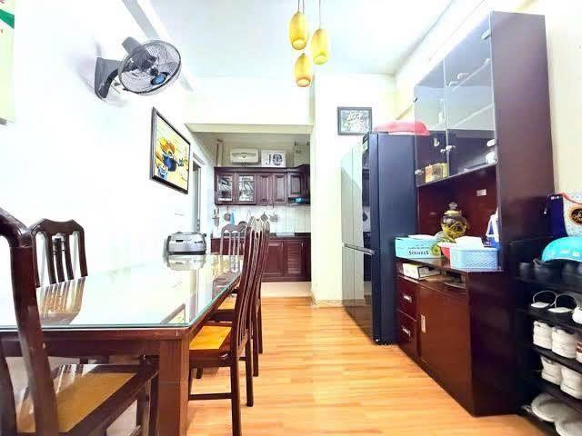 Cho thuê chung cư khu ĐTM Mỹ Đình 82 2PN 2WC giá 10 triệu