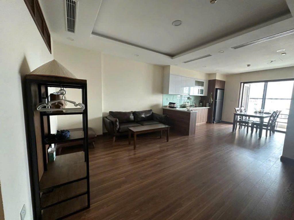 Cho thuê căn hộ Golden Park Cầu Giấy 96m2 2PN 2WC full NT giá 18 triệu 