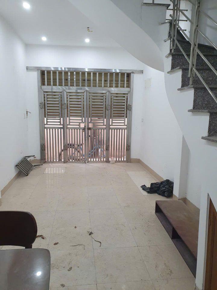 Cho thuê nhà nguyên căn Mỹ Đình 37m2 4tầng 4 PN giá 11 triệu