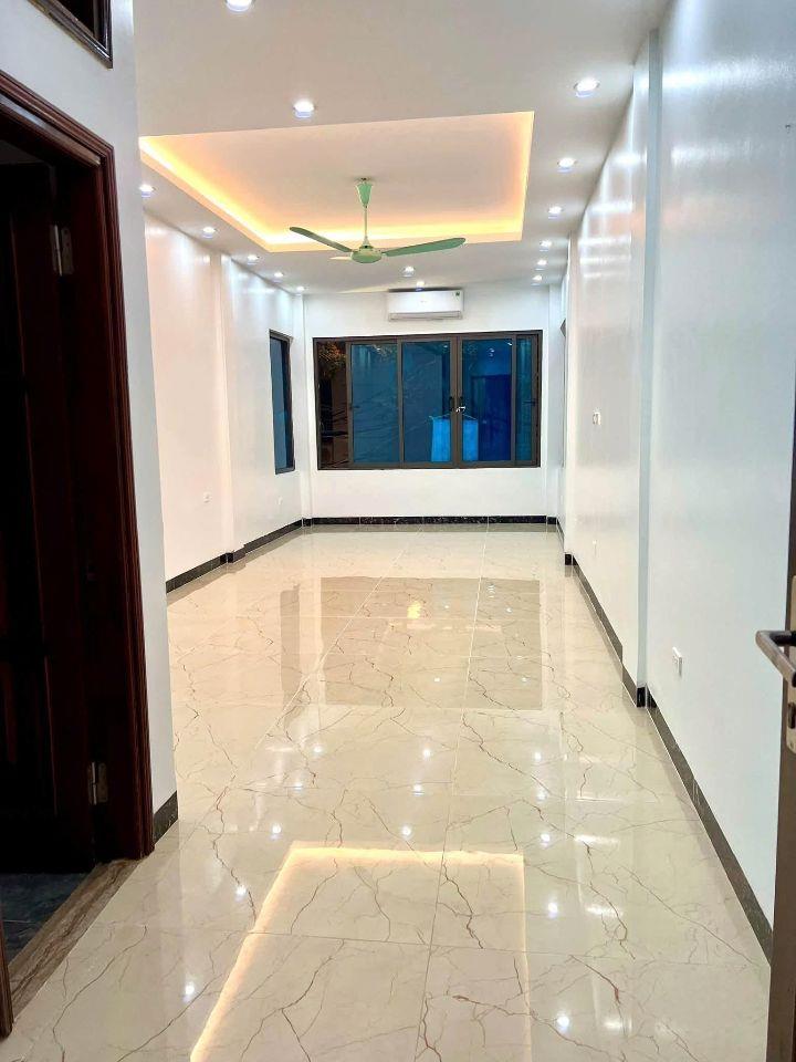 Cho thuê nhà nguyên căn Phân Lô Mai Dịch 75m2 4 tầng 25 triệu có TL