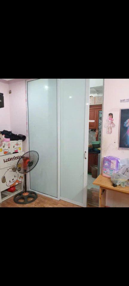 Cho thuê căn hộ TT Mai Dịch Tầng 1 80m2 2PN NT cơ bản giá 7.5 tr