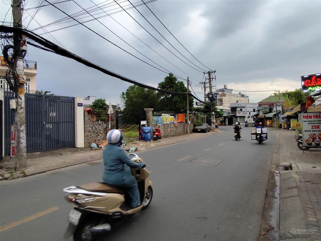 Cần bán đất, đường đình phong phú  100m2  300m2