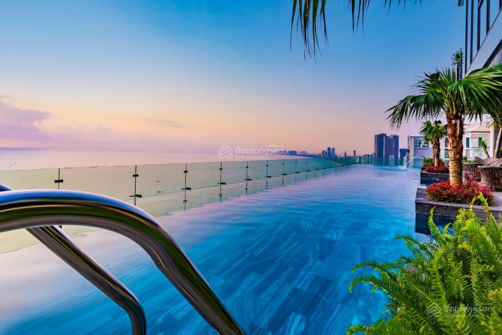 Chuyển nhượng khách sạn 4 sao mặt biển võ nguyên giápđà nẵng
