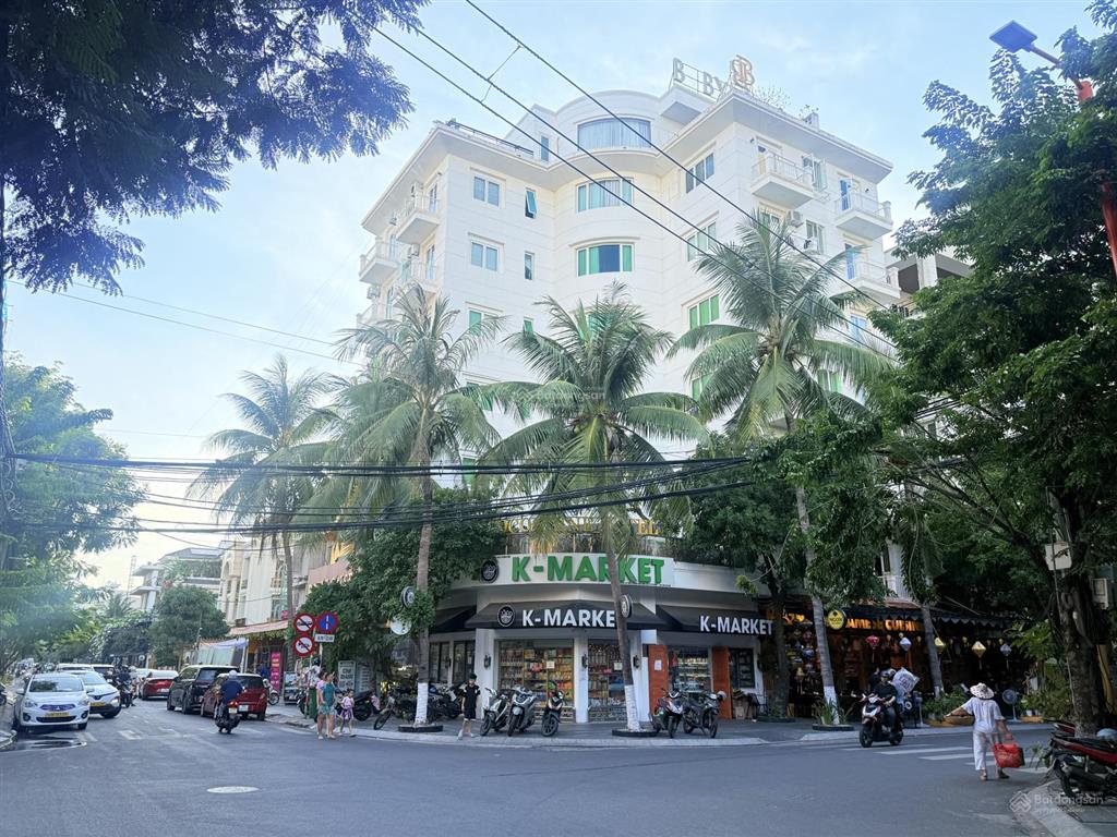 Chuyển nhượng khách sạn 2 mặt tiền lê quang đạo, tài sản khai thác dòng tiền ổn định khu biển