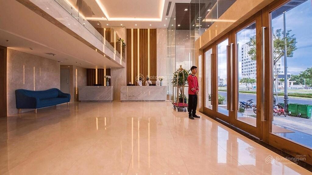 Chuyển nhượng tòa khách sạn 4 sao sát biển  đối diện trung tâm tài chính quốc tế