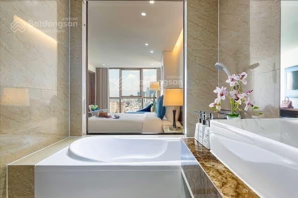 Chuyển nhượng tòa khách sạn 4 sao sát biển  đối diện trung tâm tài chính quốc tế