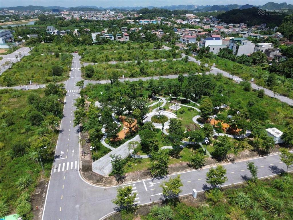Chính chủ bán lô đất tnr stars bỉm sơn, giá cắt lỗ, diện tích 105m2 ngay gần trường học công viên.