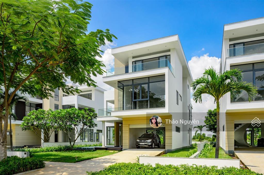 Chính chủ bán gấp biệt thự song lập 175m2 giá 26 tỷ vali vào ở ngay gọi ngay 0979 940 ***