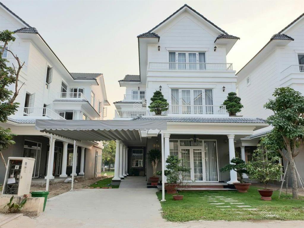 Chính chủ cần bán gấp trong tháng này, giá 36 tỷ đơn lập 360m2 hướng mát mẻ sổ sẵn 0979 940 ***