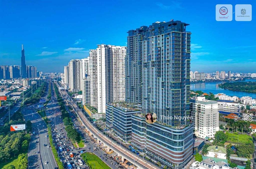 Shophouse cần bán kèm hđ thuê dt 188,9m2 sổ sẵn sở hữu lâu dài 0979 940 *** nhà sẵn