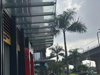 Shophouse cần bán kèm hđ thuê dt 188,9m2 sổ sẵn sở hữu lâu dài 0979 940 *** nhà sẵn