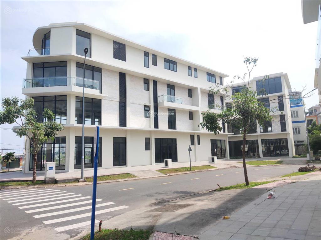 Kẹt tiền chốt gấp shophouse 1 trệt 1 lửng 2 lầu 170m2 chỉ 25 tỷ hot rẻ nhất thị trường 0979 940 ***