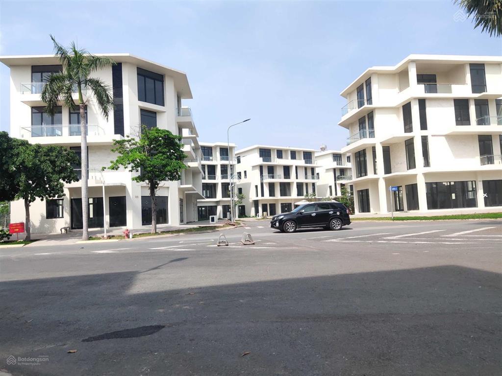 Kẹt tiền chốt gấp shophouse 1 trệt 1 lửng 2 lầu 170m2 chỉ 25 tỷ hot rẻ nhất thị trường 0979 940 ***