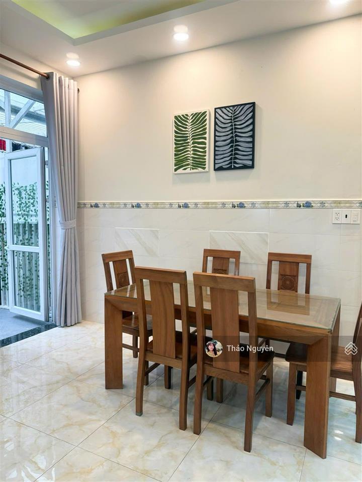 Chính chủ gửi bán 10,3 tỷ nhà phố giai đoạn 2 full nt 0979 940 *** em thảo nguyên