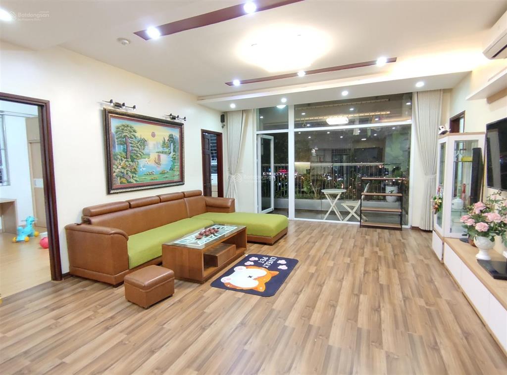 Cc cho thuê căn góc hướng nam tầng 20 diện tích 134m2 siêu đẹp dream town