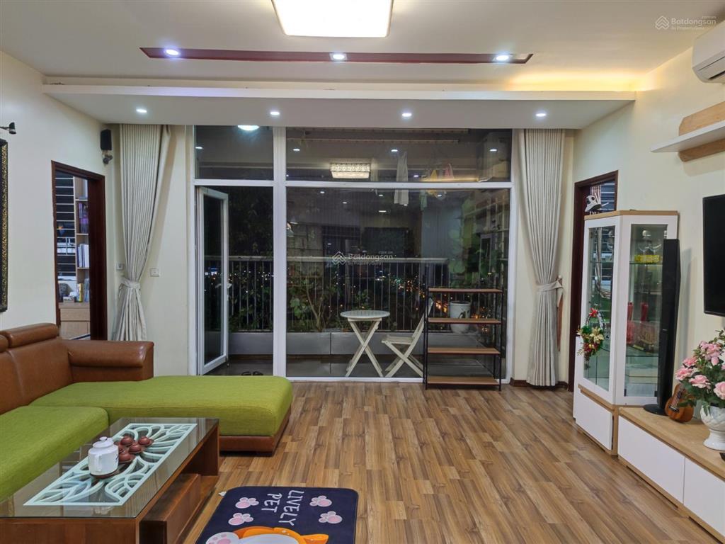 Cc cho thuê căn góc hướng nam tầng 20 diện tích 134m2 siêu đẹp dream town
