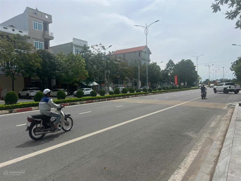 Bán nhà mặt phố 68, lê hồng phong, 100m2, 65 triệu / m2 .tiếp giáp với 2 khu đô thị lớn