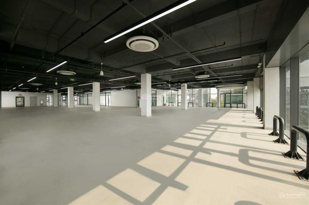 2.000m2 thông suốt ở định công  đại từ giá chỉ 80.000đ/m2/th cho thuê ngay
