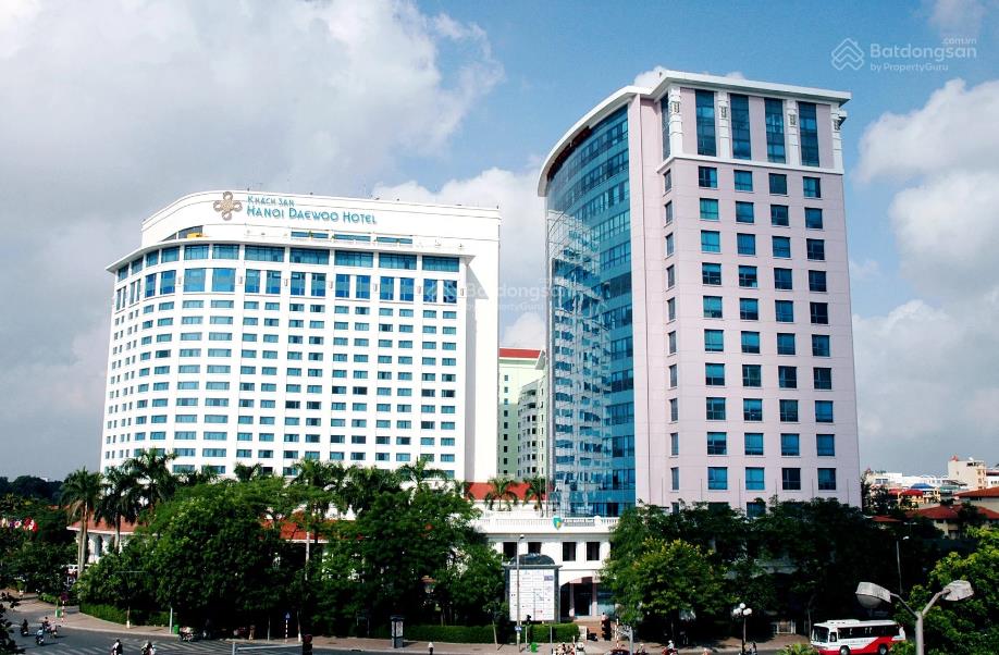 600m2 mb đặc biệt góc kim mã  liễu giai  nc thanh trần cao 8m, có bãi xe rộng cho thuê gấp