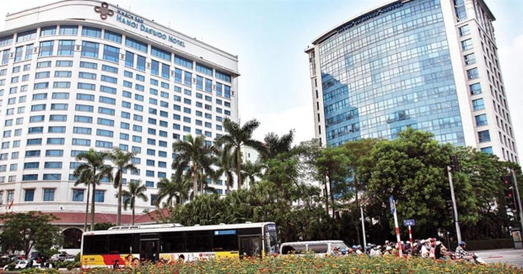 600m2 mb đặc biệt góc kim mã  liễu giai  nc thanh trần cao 8m, có bãi xe rộng cho thuê gấp