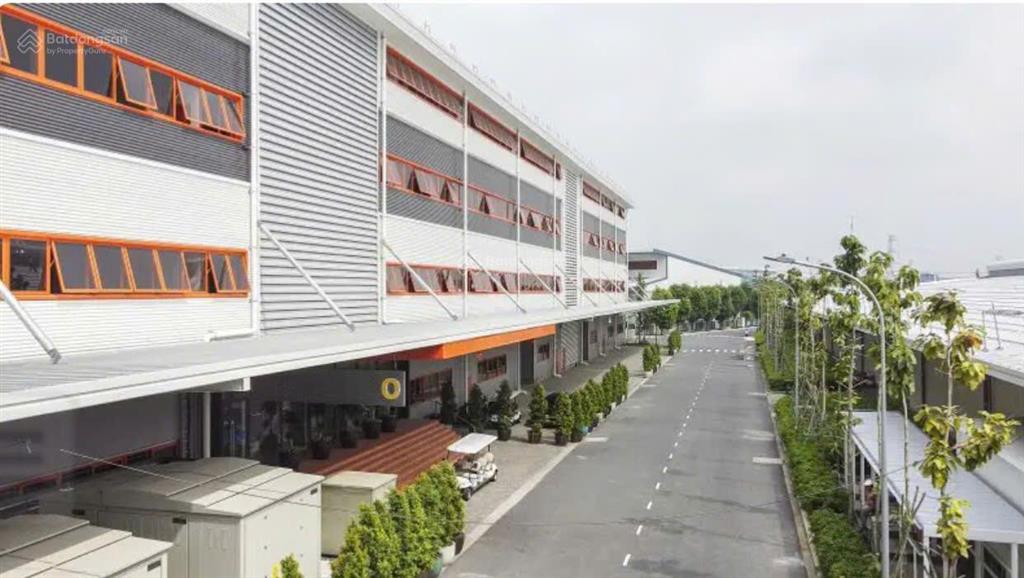 3.500m2 kho, xưởng cấp 3 khu nguyễn xiển có vận thang cho thuê lâu dài ngay