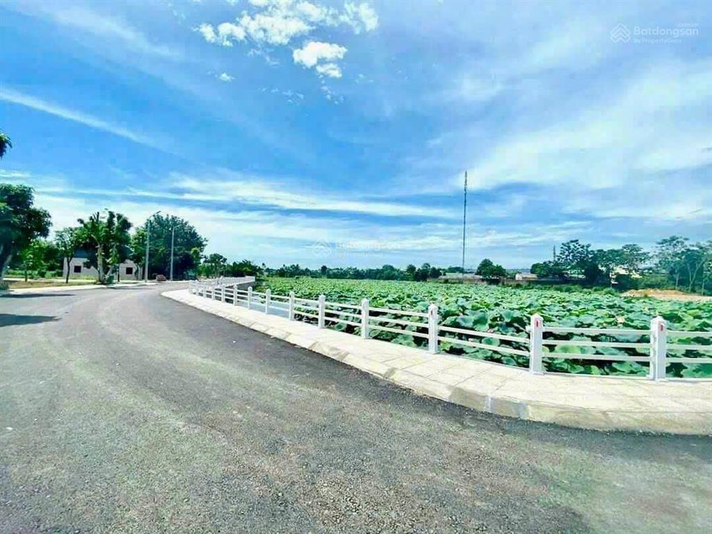 Bán 94,4m2 view hồ sen linh sơn sát công nghệ cao, đh fpt, làng đhqg hòa lạc