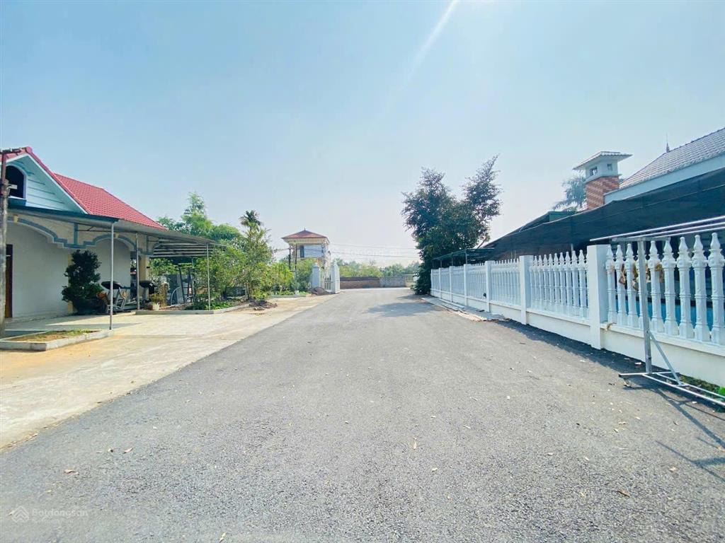 Đất cổ đông giá hơn 2 tỷ chút sát làng đhqg hòa lạc