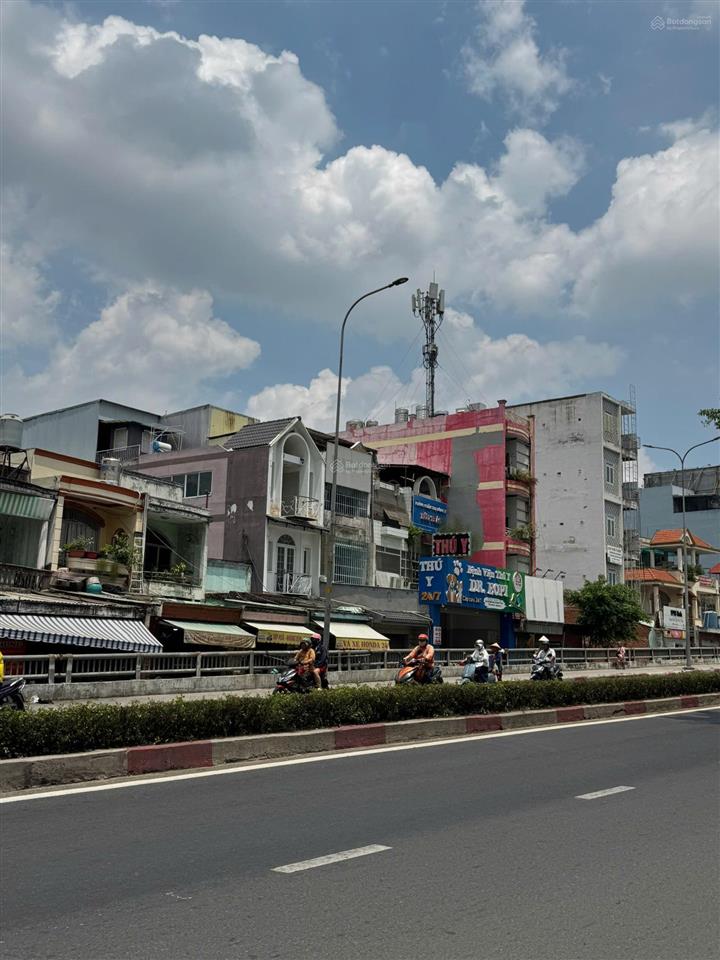 975 quang trung , phường 14 , gò vấp ( an hội đông ) hcm , mặt tiền đường 30m