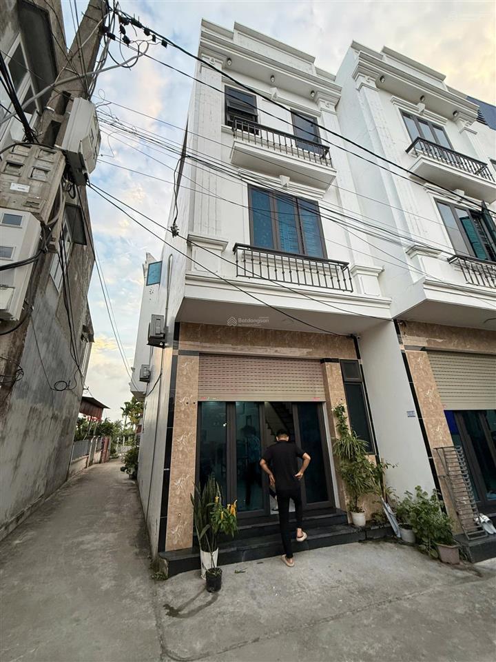 Bán nhà 3 tầng lô góc mặt ngõ 3,5m tại đẩu vũ, kiến an. 0704 197 ***
 diện tích  50 m xây 3 tần
