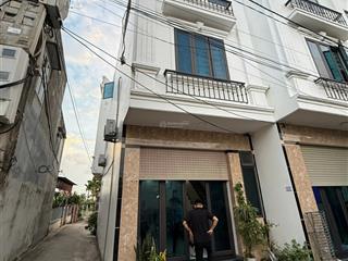Bán nhà 3 tầng lô góc mặt ngõ 3,5m tại đẩu vũ, kiến an. 0704 197 ***
 diện tích  50 m xây 3 tần