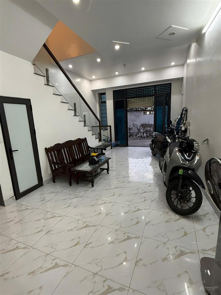 Bán nhà 3 tầng lô góc mặt ngõ 3,5m tại đẩu vũ, kiến an. 0704 197 ***
 diện tích  50 m xây 3 tần
