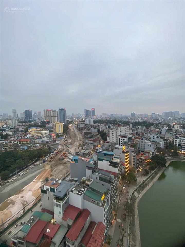 Căn hoa hậu view hồ tầng 19 3pn 2wc tại ngọc khánh plaza số 1 phạm huy thông ba đình