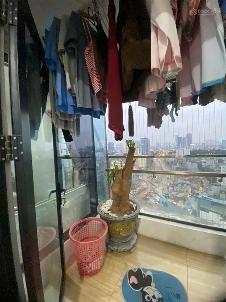 Căn hộ chung cư tầng 19 hiếm 3pn giá chỉ 70tr/m2 ban công rộng, view hồ đẹp tại số 1 phạm huy thông