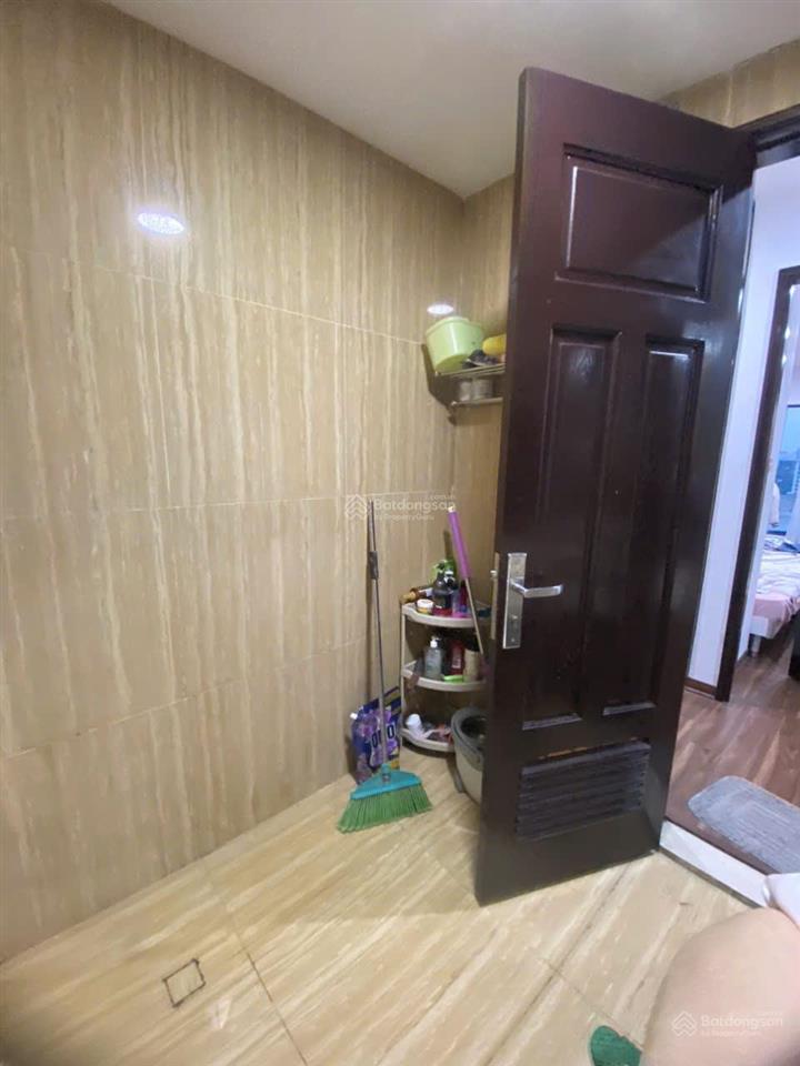 Căn hộ chung cư tầng 19 hiếm 3pn giá chỉ 70tr/m2 ban công rộng, view hồ đẹp tại số 1 phạm huy thông