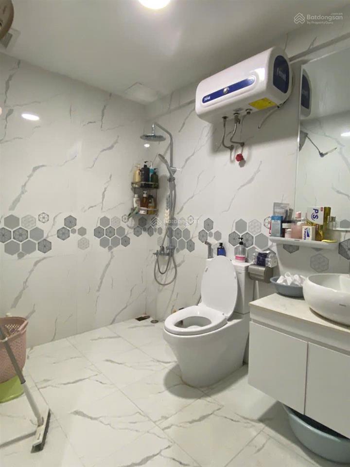 Căn hộ chung cư tầng 19 hiếm 3pn giá chỉ 70tr/m2 ban công rộng, view hồ đẹp tại số 1 phạm huy thông