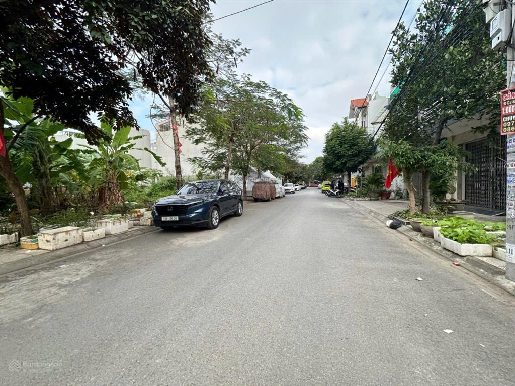 Chuyển nhượng lô đất trục chính đường 15m phân lô ngõ 15 khúc thừa dụ ngay sát aeon mall