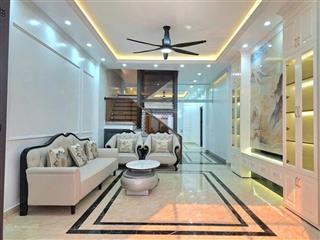 Cần bán căn nhà ở trung tâm chợ hàng. nhà vừa mới xây để ở nên rất tâm huyết, lê chân, hải phòng