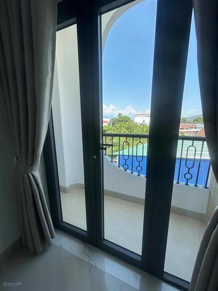 Nhà diên an 2 mê đúc kiên cố, thiết kế hiện đại, nội thất cao cấp, sổ sẵn, đường ô tô, giá 2,85 tỷ